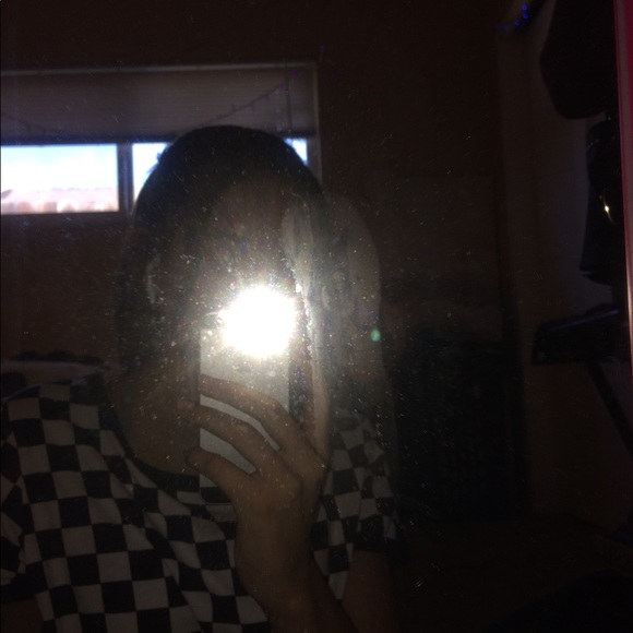 Profile Picture of Valerie Gomes (@valeriegs807) on Poshmark