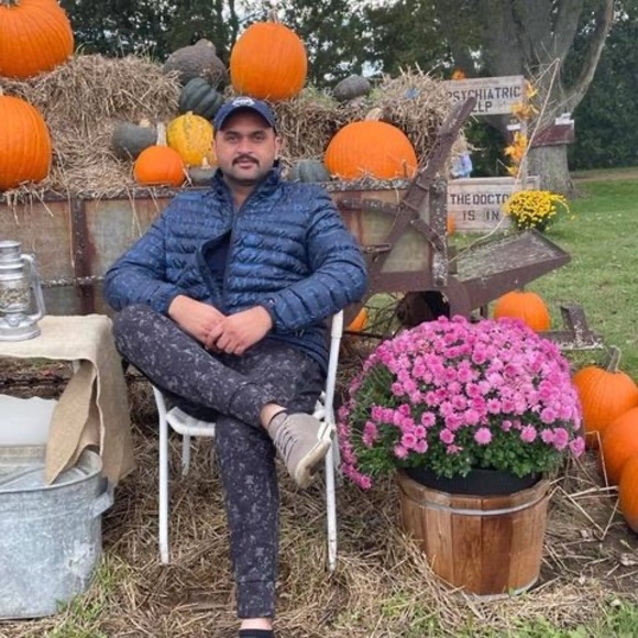 Profile Picture of Ramandeep Singh (@sramandeep23) on Poshmark