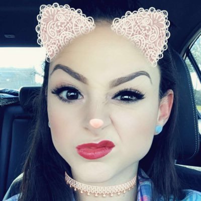 Profile Picture of Elissa Smith (@meow_elissa) on Twitter
