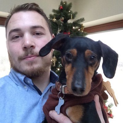 Profile Picture of Daniel Macklin (@macklin_hoff) on Twitter