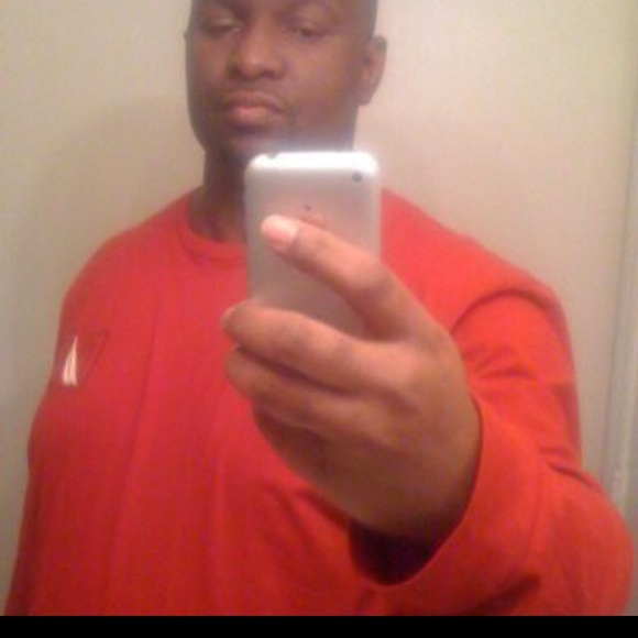 Profile Picture of Johnny Jarrett (@zerodark40) on Poshmark