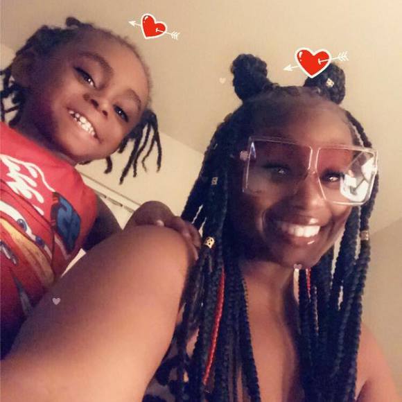 Profile Picture of Bria Moore (@briaamiaa21) on Poshmark