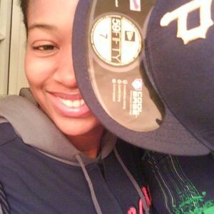 Profile Picture of Lola Mills (@beautyinperil) on Myspace