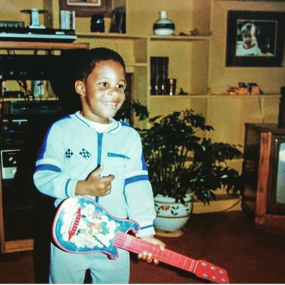 Profile Picture of Jscott “THE GLOVE” Martin (@GREAT_SCOTT0297) on Twitter