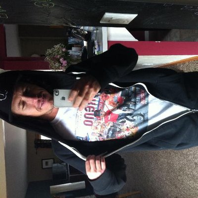 Profile Picture of John Knellinger (@InSomeKneeAXE) on Twitter