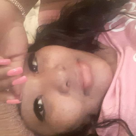 Profile Picture of Ratasha Bolling (@ratashaturner) on Poshmark