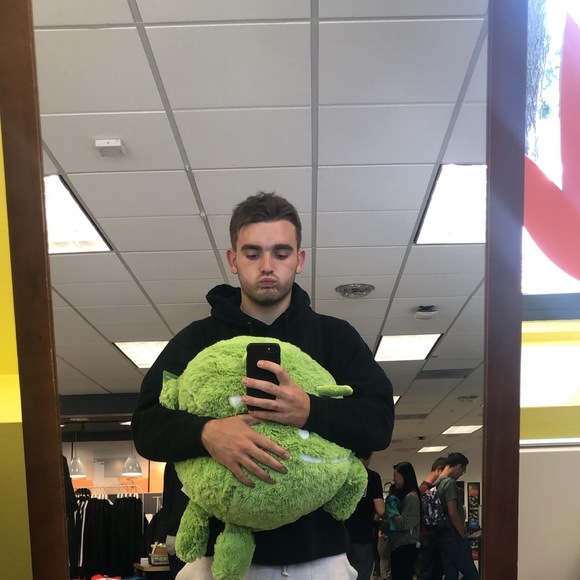 Profile Picture of Branden Neaton (@brandenneaton) on Poshmark