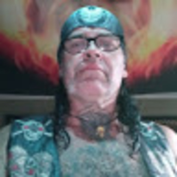 Profile Picture of James Lucas (@easyroot420) on Poshmark