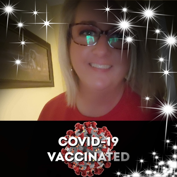 Profile Picture of Michele Cooley (@michelecooley) on Poshmark