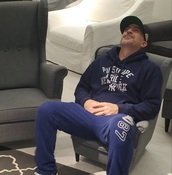 Profile Picture of Brian Scarantino (@fingerz2011) on Poshmark