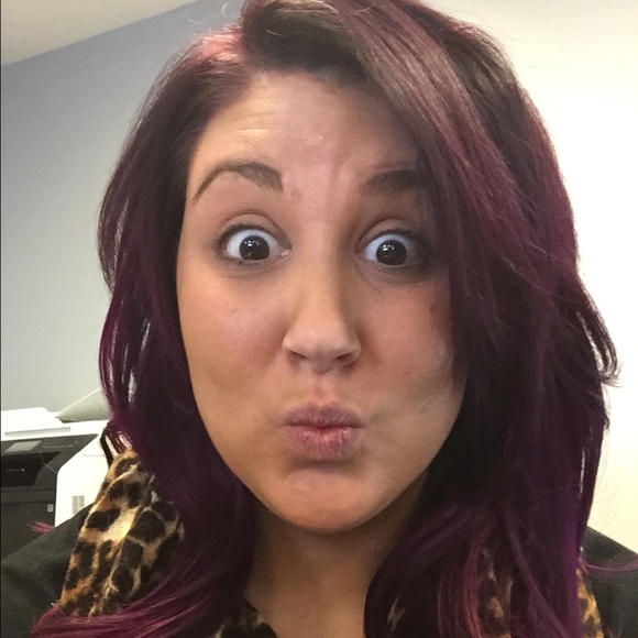 Profile Picture of Megan Stockman (@megsarg10214) on Poshmark