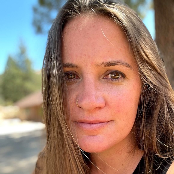 Ashley Graham-wilcox - Poshmark Profile Picture of Ashley Graham-wilcox (@agrahamwilcox) on Poshmark