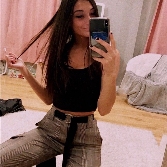 Profile Picture of Alison Lopilato (@alisonlopilato) on Poshmark