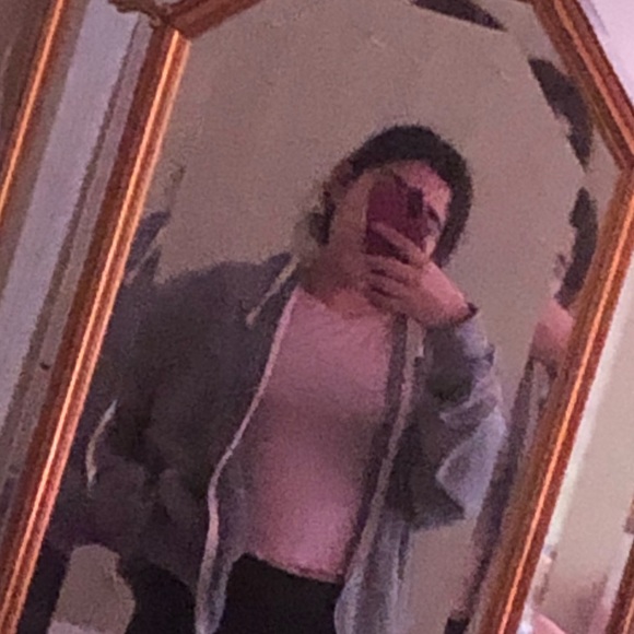 Profile Picture of Jasmin Sowti (@jasminsowti) on Poshmark