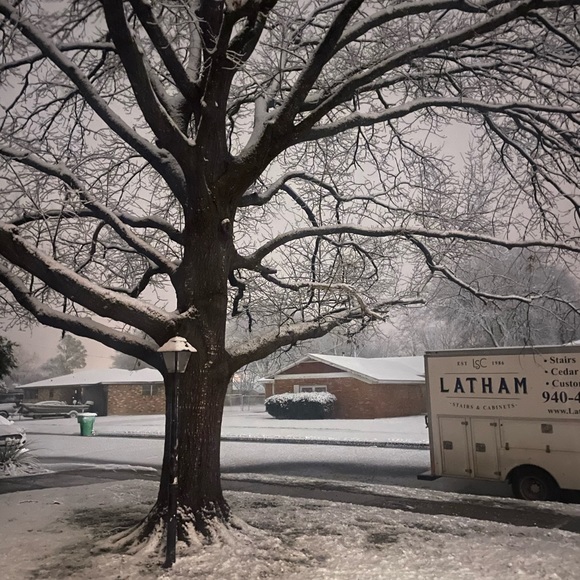 Profile Picture of Lauren Wynkoop (@laurenwynkoop36) on Poshmark