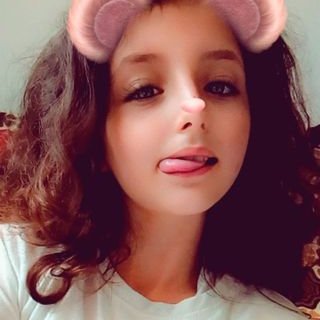 Profile Picture of Buse (@buse_lisa_) on Twitter