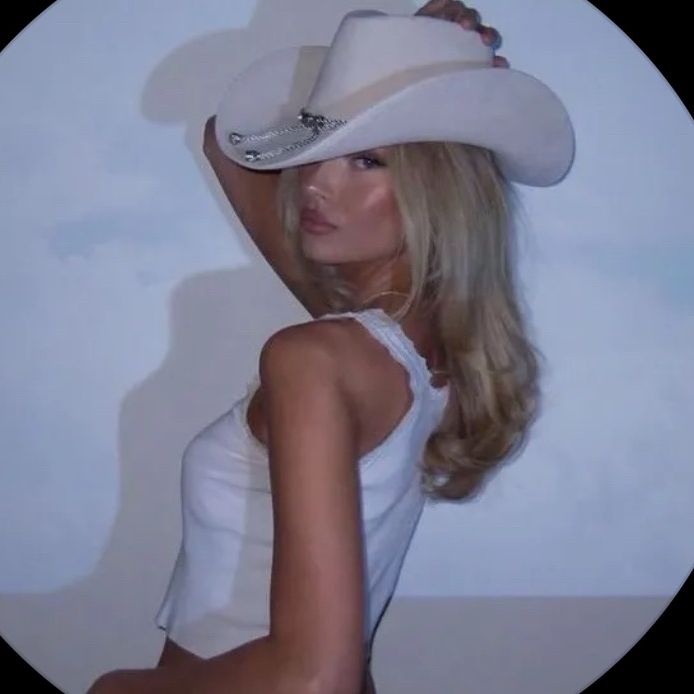 Profile Picture of munaa aleabdallah🍾 (@c1bai1) on Tiktok