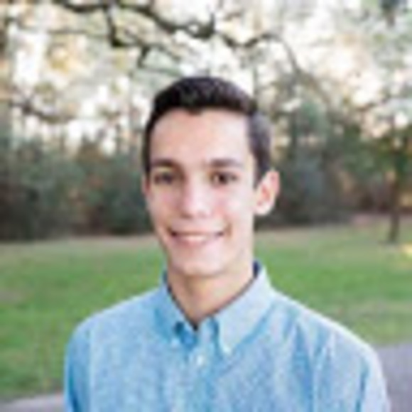 Profile Picture of Micah Mitchell (@jmit418) on Poshmark
