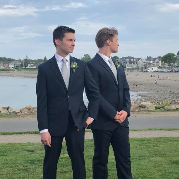 Profile Picture of Matt Dutton (@6dutts3ab) on Poshmark