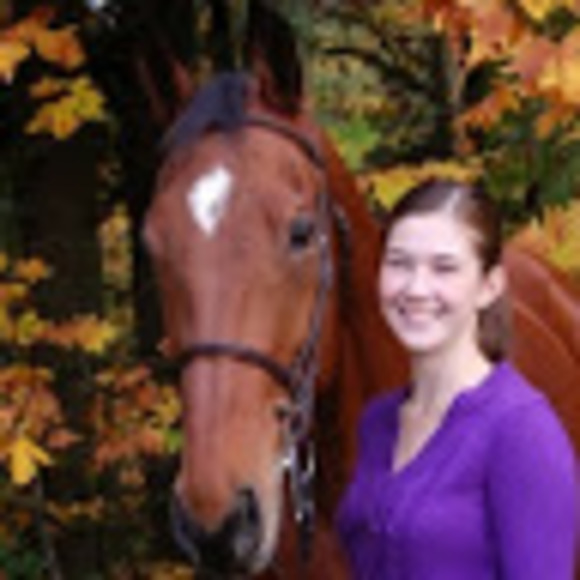 Profile Picture of Christina Shott (@shottcchristina) on Poshmark