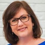 Profile Picture of Julie Malone (@homesmalone) on Instagram