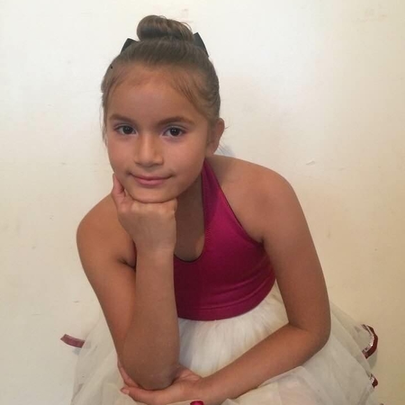 Profile Picture of Susana Casarrubias (@susanacasarrubi) on Poshmark