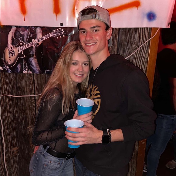 Profile Picture of Dawson Grohall (@dawson417) on Poshmark