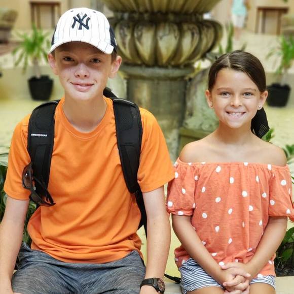 Profile Picture of Lindsey Mahland (@jmahland) on Poshmark