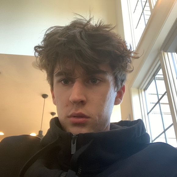 Profile Picture of Brady Connor (@bradyconnor2007) on Poshmark