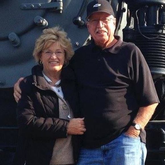 Lenore Wellings - Poshmark Profile Picture of Lenore Wellings (@wellingslc) on Poshmark