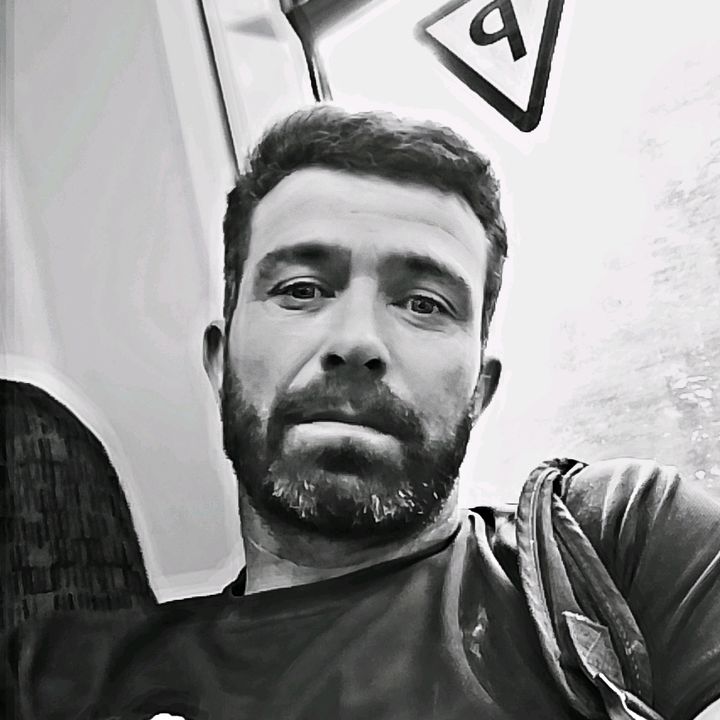 Profile Picture of Robert (@robertharman7) on Tiktok
