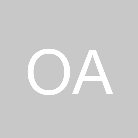 Profile Picture of Omar Azize (@oazize) on Poshmark