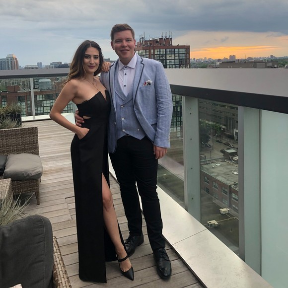 Profile Picture of Valerie Gruber (@valerie_gruber) on Poshmark