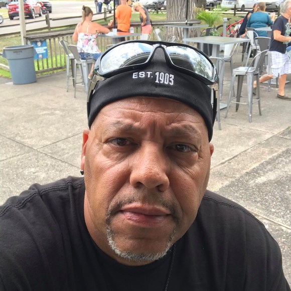 Profile Picture of Richard Conover (@rcon83) on Poshmark