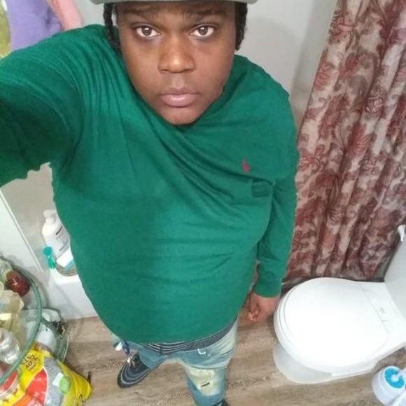 Profile Picture of Marcus Grant (@sleezmac) on Poshmark