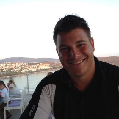 Profile Picture of Rob Logue (@bob_logu) on Twitter