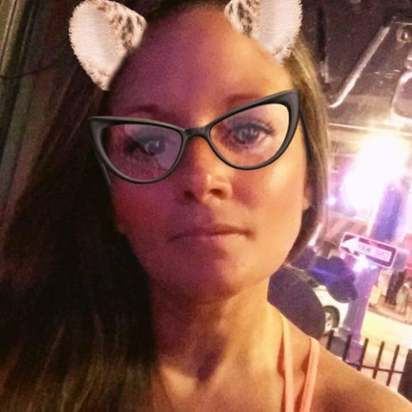 Profile Picture of Shannon Carrico (@littlemisvixen) on Poshmark