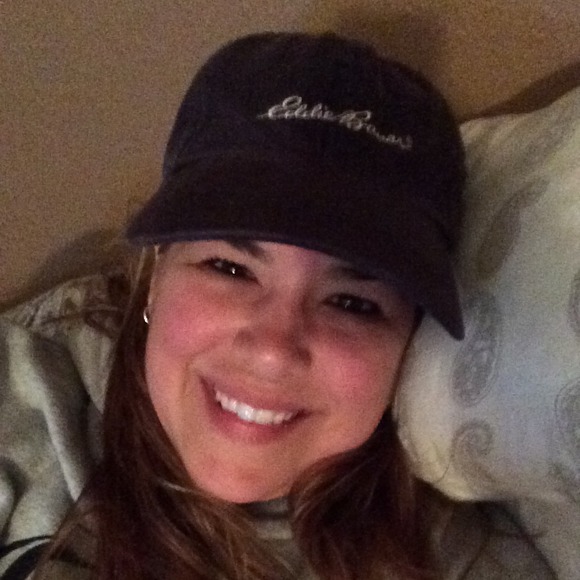 Profile Picture of Michelle Foss (@sheljo74) on Poshmark