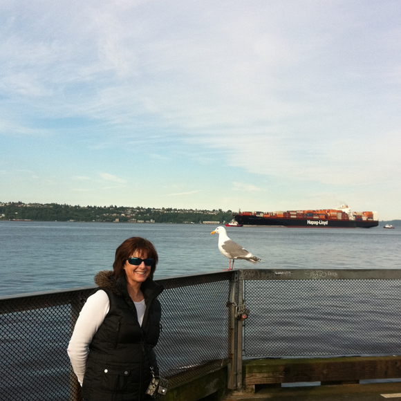 Profile Picture of Debbie Lempa (@foreverlemps) on Poshmark