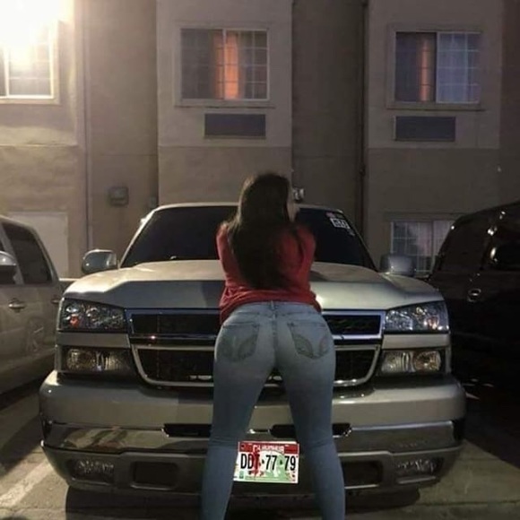 Profile Picture of Vicente Flores (@vicenteflore567) on Poshmark