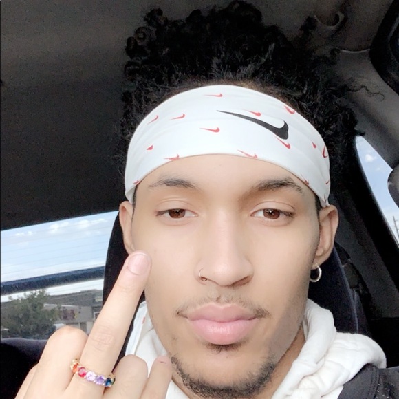 Profile Picture of Aj Thompson (@ajthompson44) on Poshmark