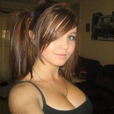 Profile Picture of Violet GIBSON (@VioletGIBSONVNQ) on Twitter