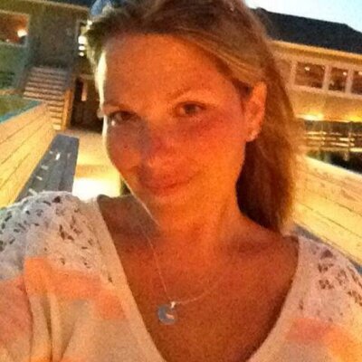 Profile Picture of Lindsey Lambert (@LinzDawn) on Twitter