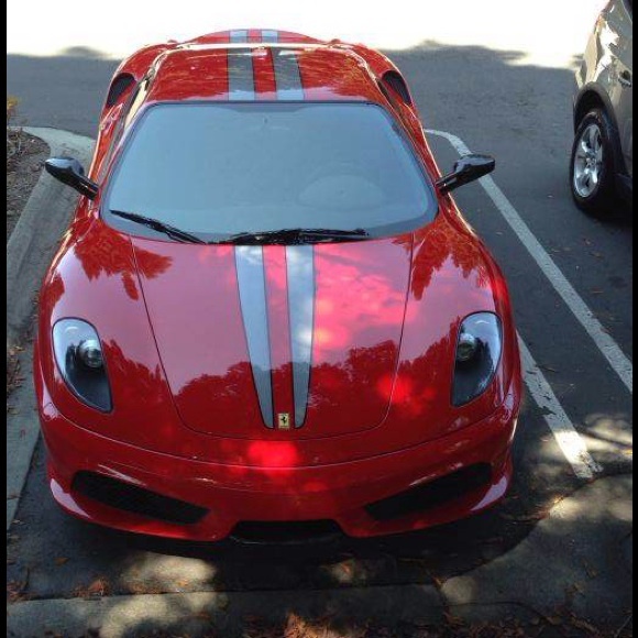 Profile Picture of Yun Li (@lyunliyun) on Poshmark