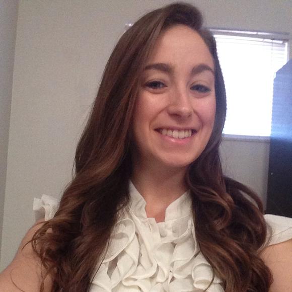 Profile Picture of Naomi Reetz (@nmreetz) on Poshmark