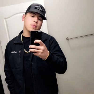 Profile Picture of Jonathan Serna (@XxJsernaxX) on Twitter