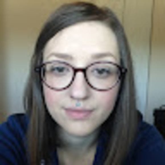 Profile Picture of Bianca Hollander (@thatchicka) on Poshmark