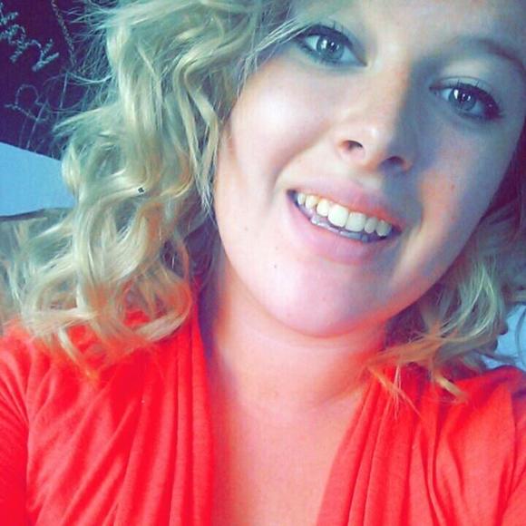 Profile Picture of Katelyn Grimes (@katelyn_grimes) on Poshmark