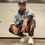 Profile Picture of E D D I E   M O O R E (@moorepiano) on Instagram