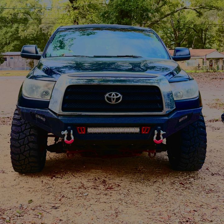 Profile Picture of Lindsey Hearn (@thatgaygirl93) on Tiktok